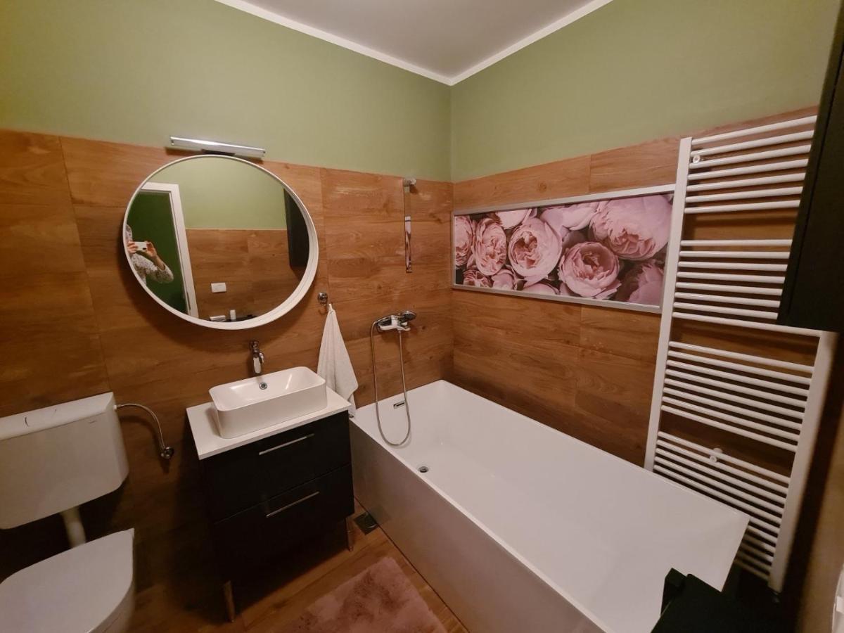Family Apartment Nekic Opatija Ngoại thất bức ảnh